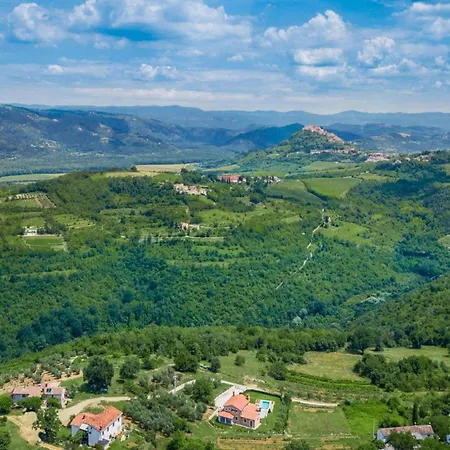 Fiore Spinovci Holiday home *