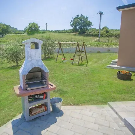 Сasa de vacaciones Fiore Spinovci Motovun